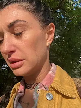 XXX chat uživo modela AriannaCruise
