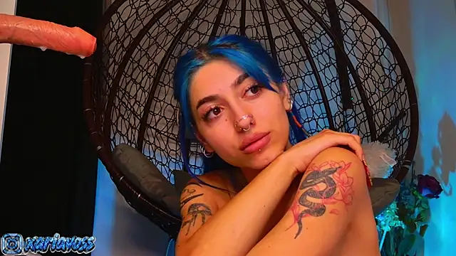 AriaVoss Adlı Modelin Canlı XXX Sohbeti