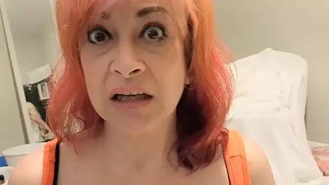 XXX chat uživo modela ZorynasDollHouse