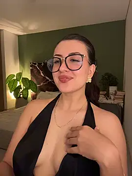Sembang XXX Secara Langsung EmaSaenz
