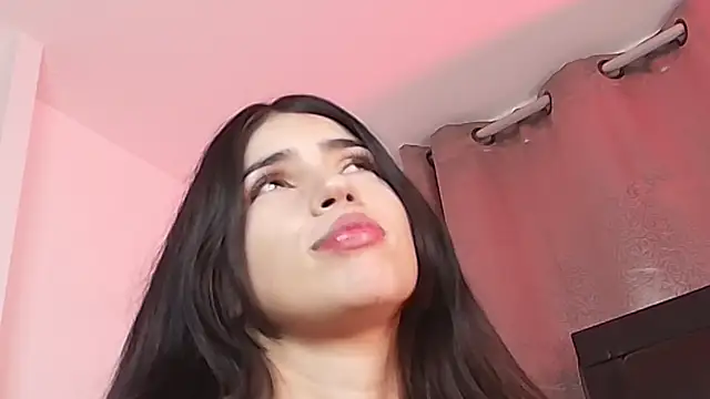Онлайн чат XXX SaraRoy_
