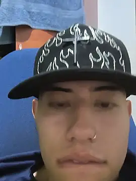 XXX chat uživo modela Thiagoo_Vega