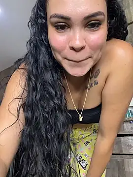 FOX_LATINA XXX чат на живо