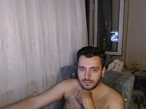handsomeee04 Adlı Modelin Canlı XXX Sohbeti