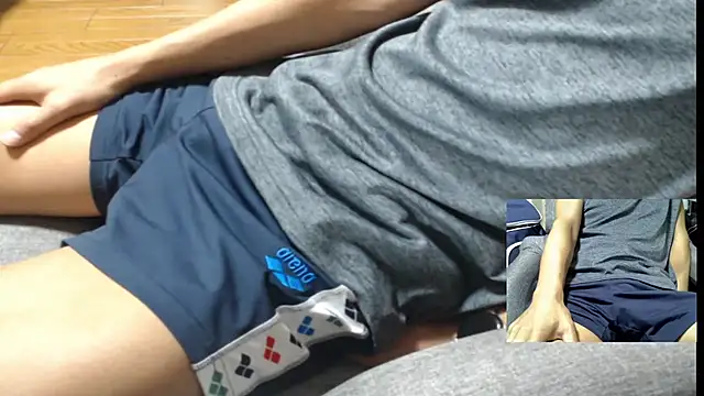Yasu2000 XXX чат на живо