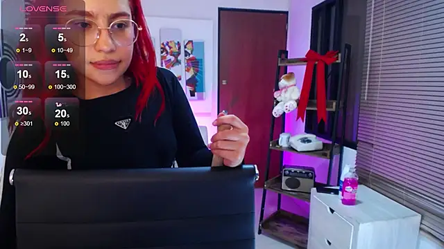 XXX chat uživo modela Kitty_core