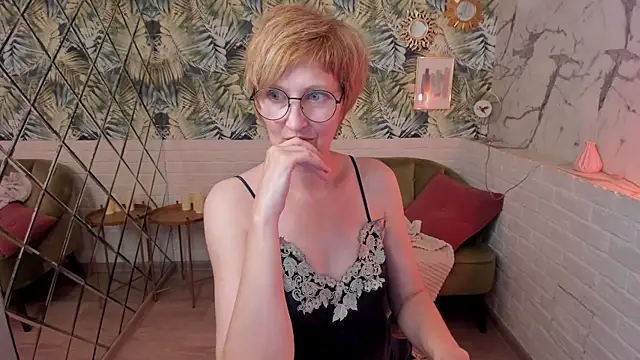 Paris_Cherry's Live XXX Chat