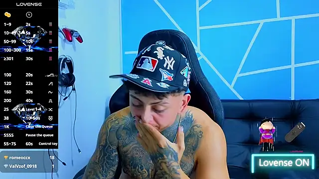 XXX chat uživo modela KevinSanchez420
