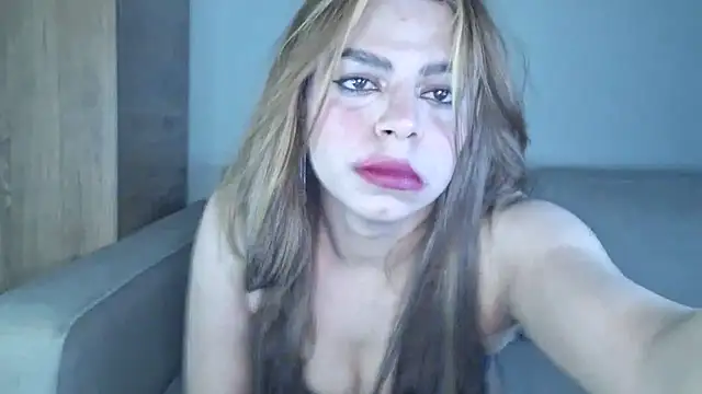 دردشة Kitten_Moon-TS الجنسية المباشرة