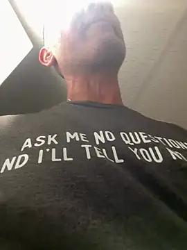 Živý XXX chat hitman13sal
