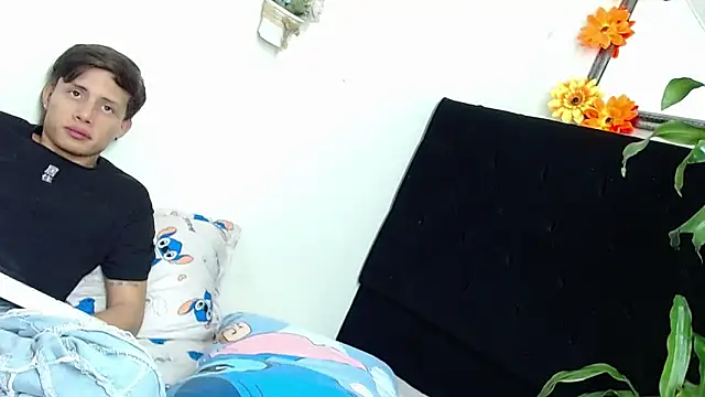 NathalialLooes' Live XXX Chat
