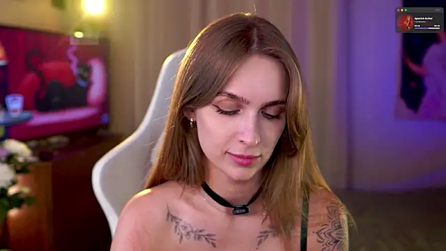 Chat +18 de Kamila_icee ao vivo
