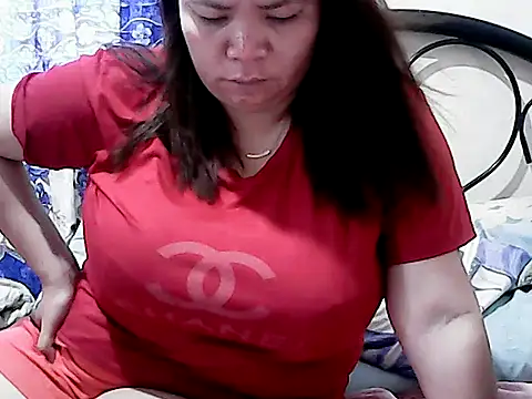 HornyPussie69n Live XXX chat