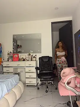 stormyy_ Chat XXX in diretta