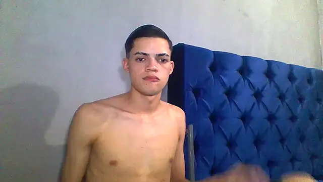 Latinos_2001 Live XXX-chat