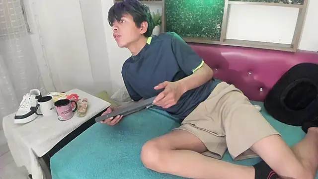 XXX chat uživo modela Alex_it0_