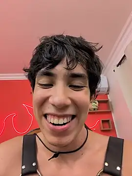 Neo_Twink Adlı Modelin Canlı XXX Sohbeti