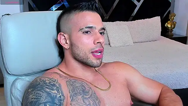 Raytorres Chat XXX live