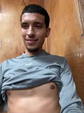 Guillermo618 Live XXX Chat