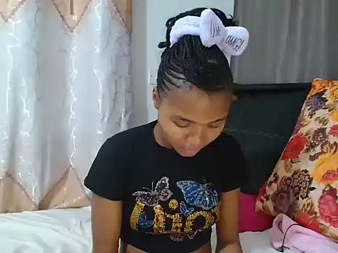 JJSecrets Adlı Modelin Canlı XXX Sohbeti