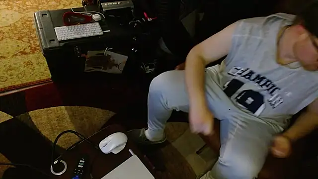 TXRyan1996 élő XXX-chatje