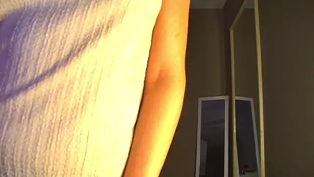 XXX chat uživo modela AliceMunro