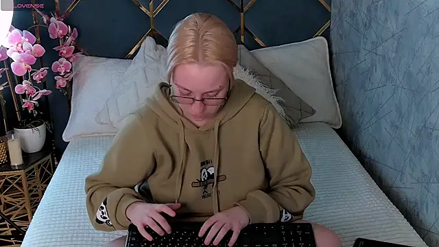 AlexandraGreen 现场XXX聊天