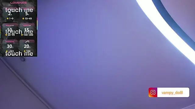 XXX chat uživo modela vampy_dolll