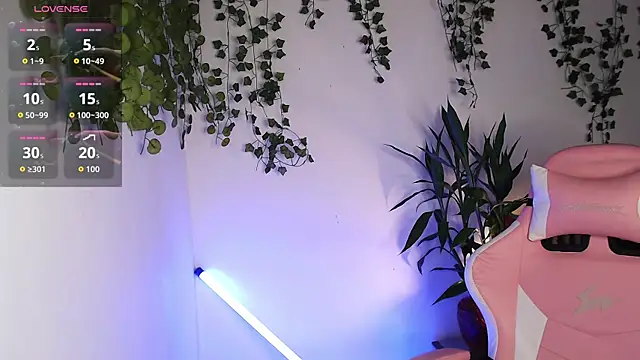 Онлайн чат XXX Ariana_Spring