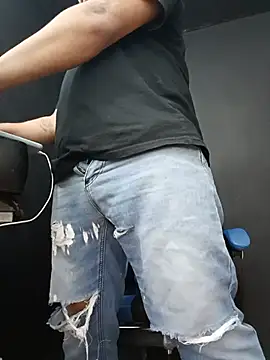 DickMasterfindom's Live XXX Chat
