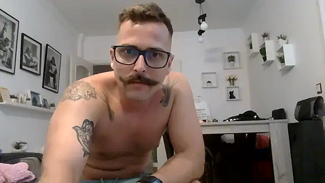 yanick931's Live XXX Chat