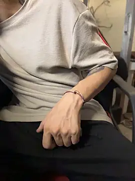 AlphaMasterXxx 即時 XXX 聊天