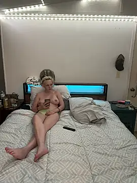 XXX chat uživo modela Mikes450