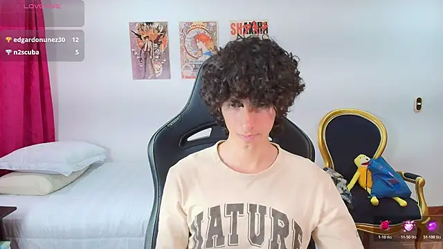 Show modela Nude_Boy18 na web-kameri