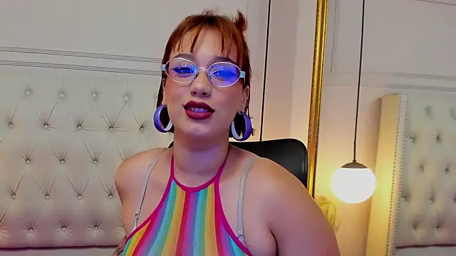 MillyHotsoon Adlı Modelin Canlı XXX Sohbeti