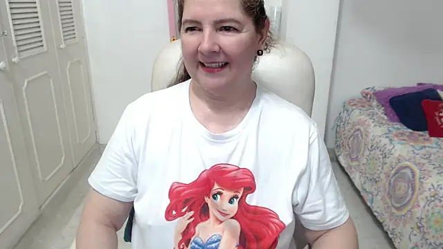 leonela_69のライブXXXチャット
