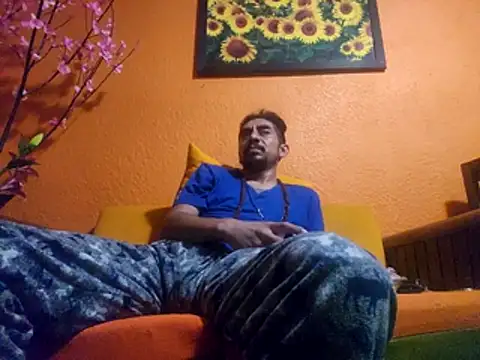 XXX chat uživo modela MexaCamGuy