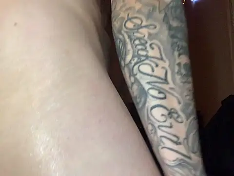 JuicyJoshy live XXX chat