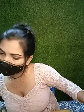 Nithyatamil Chat XXX in diretta
