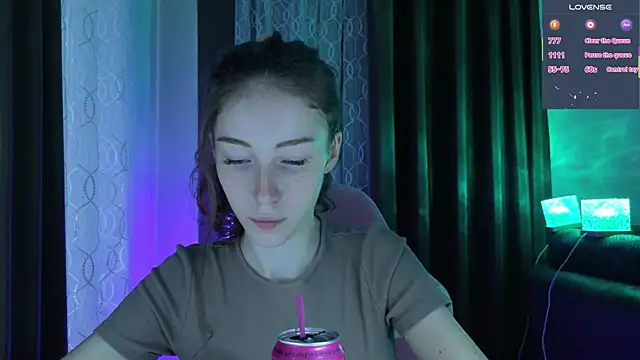 XXX chat uživo modela eskatmi