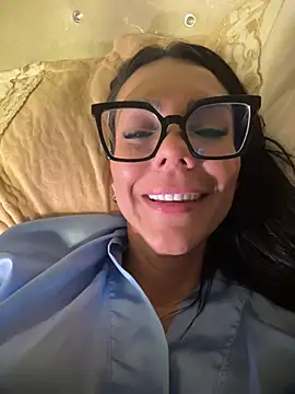 Chat +18 de SofiParma ao vivo