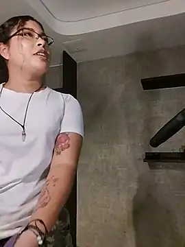 XXX chat uživo modela ravenmyth
