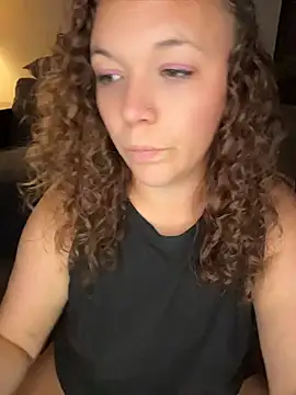 XoMisty Adlı Modelin Canlı XXX Sohbeti