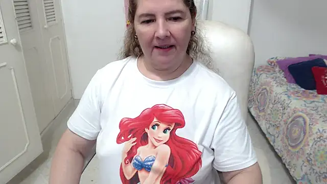leonela_69's Live XXX Chat