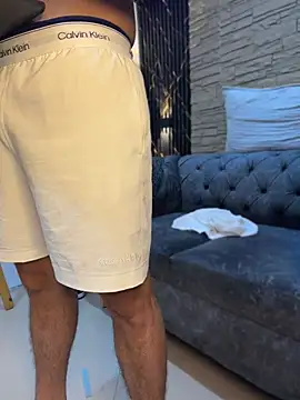 XXX chat uživo modela Lander_Cruz