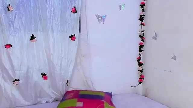 צ'אט XXX בשידור חי של EvelynLuxx