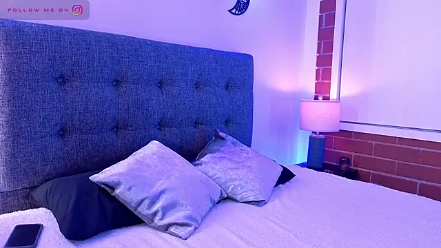 mandi4pole_ – Live XXX-chat