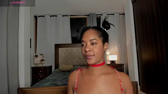 Dahiiana_FoxxのライブXXXチャット
