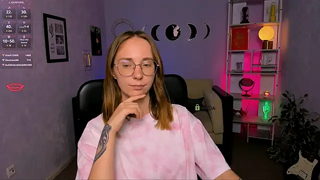 Онлайн чат XXX evalora_vei