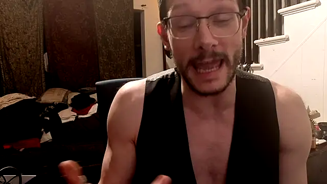 Chatroom XXX en direct de MasterDaddyCool